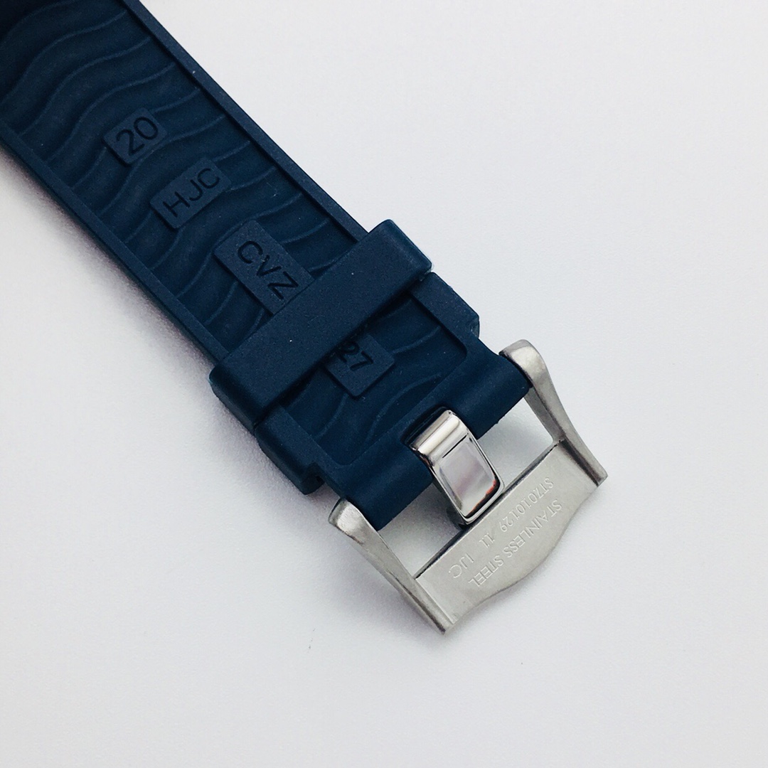 OMEGA's new Seamaster 300M series multi-functional men's watch! Details: