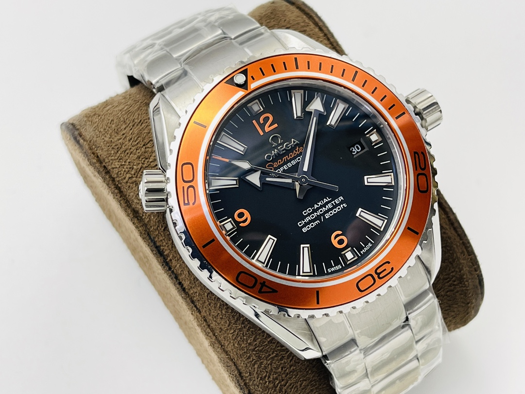 Omega Omega Seamaster Series 600-meter Diving Men's Watch!