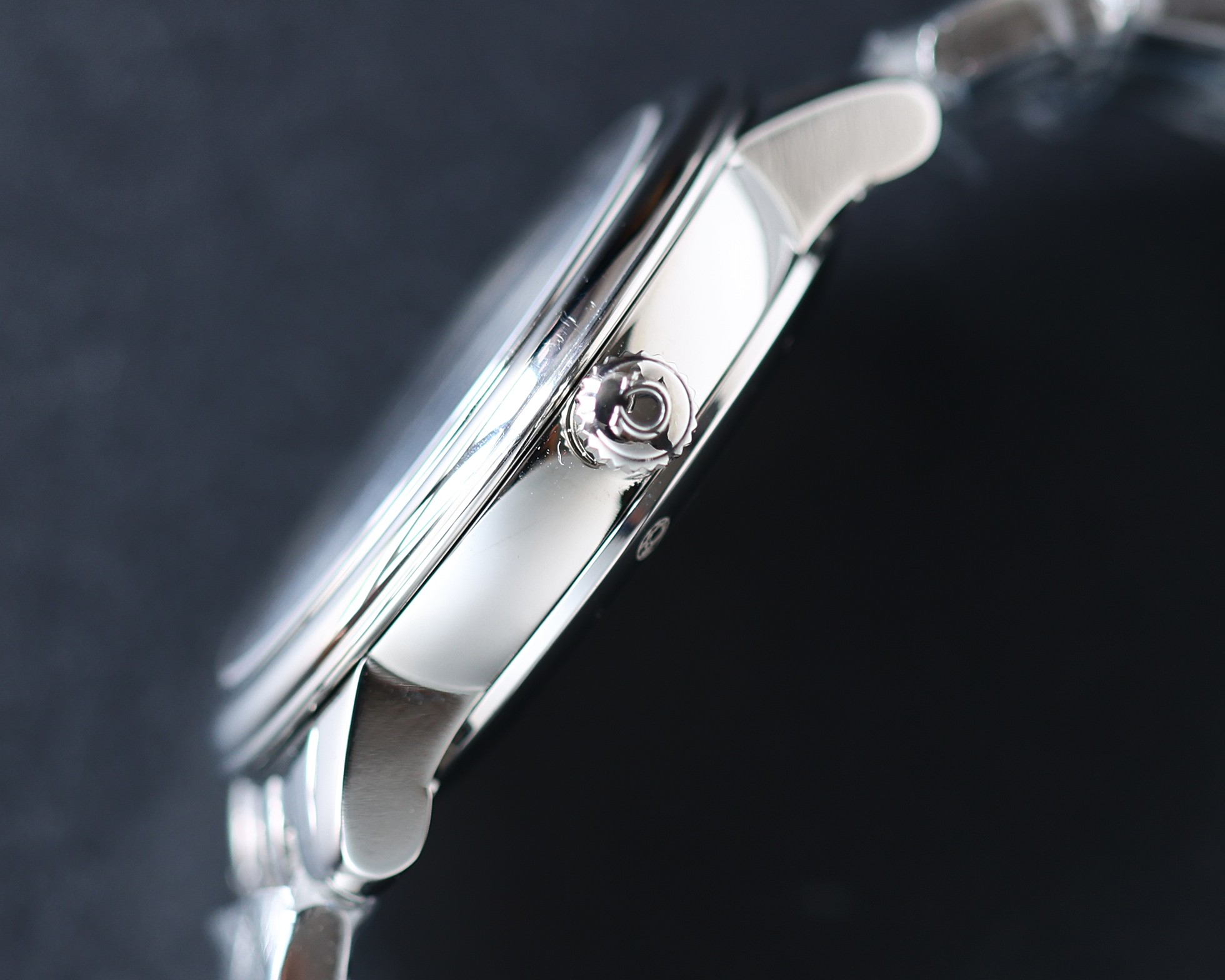 Omega De Ville Series 424.10.33.20.55.002