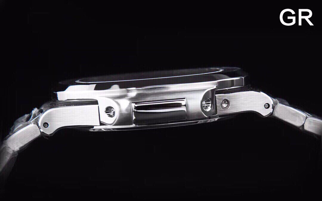 Patek Philippe Nautilus 5712/1A-001 multi-function watch