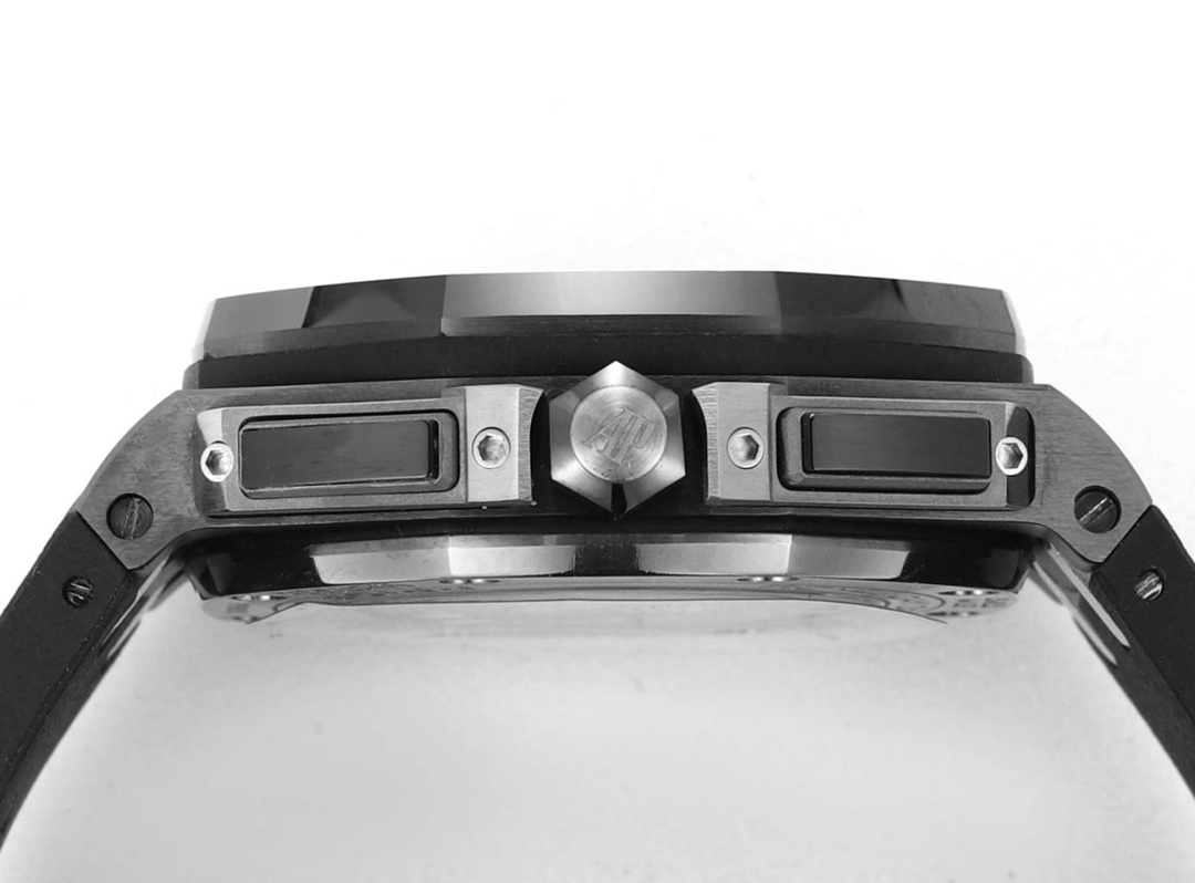 Audemars Piguet Royal Oak Offshore 26405CE.A056CA.01 series