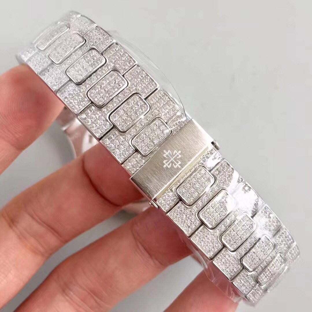 Patek Philippe sports series Nautilus, 5719/1G-001 watch,