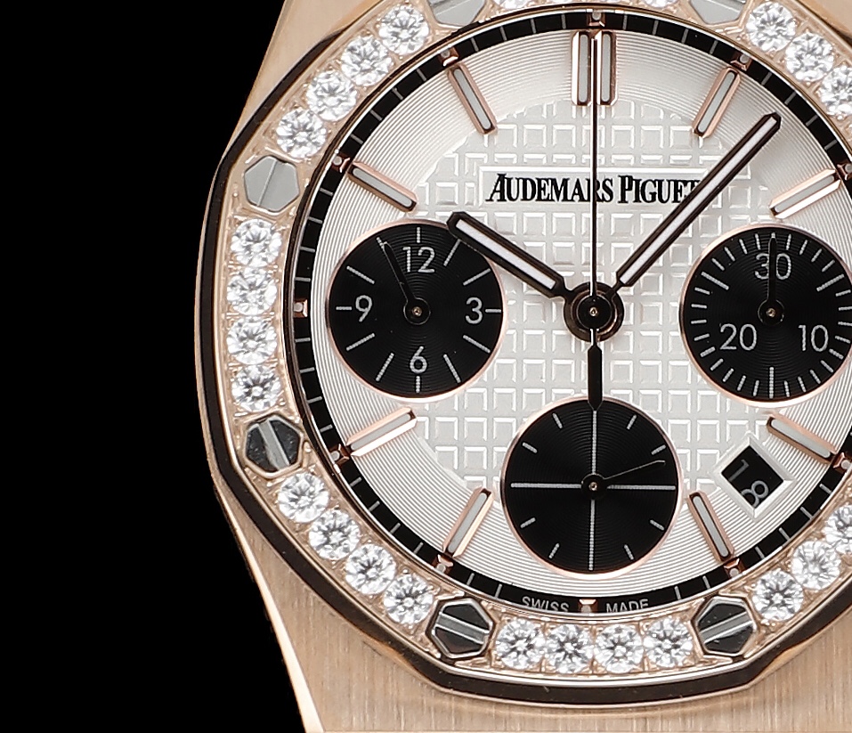 Audemars Piguet Royal Oak Women's Multifunctional Chronograph Mechanical Watch
