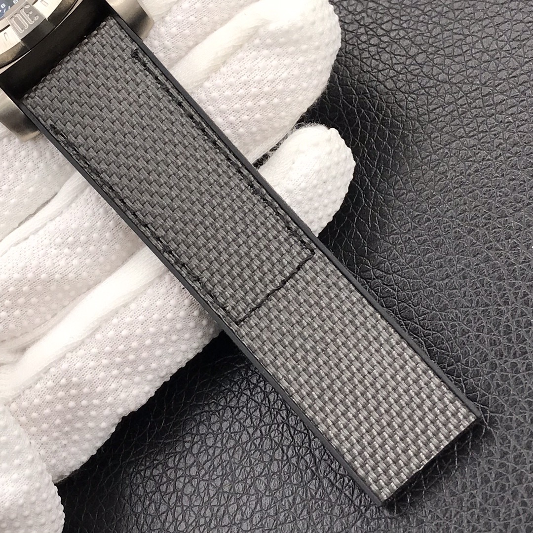 Breitling's new watch BREITLING AVENGER BANDIT