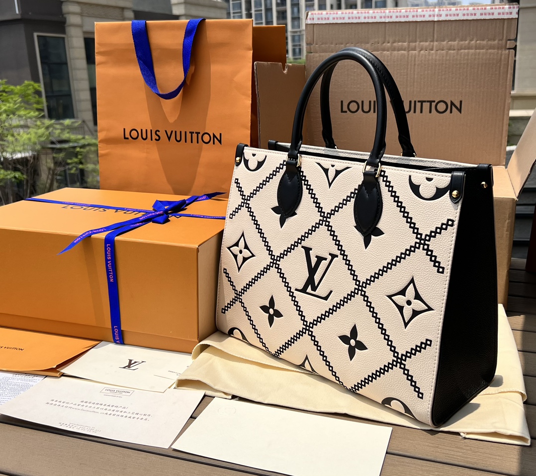 LV 164157 bag