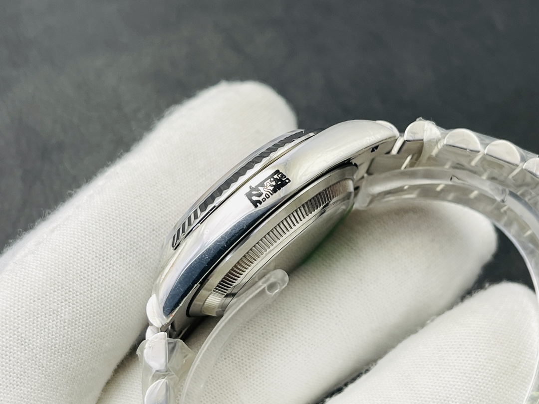 Rolex Day Date 40MM, wonderful details: