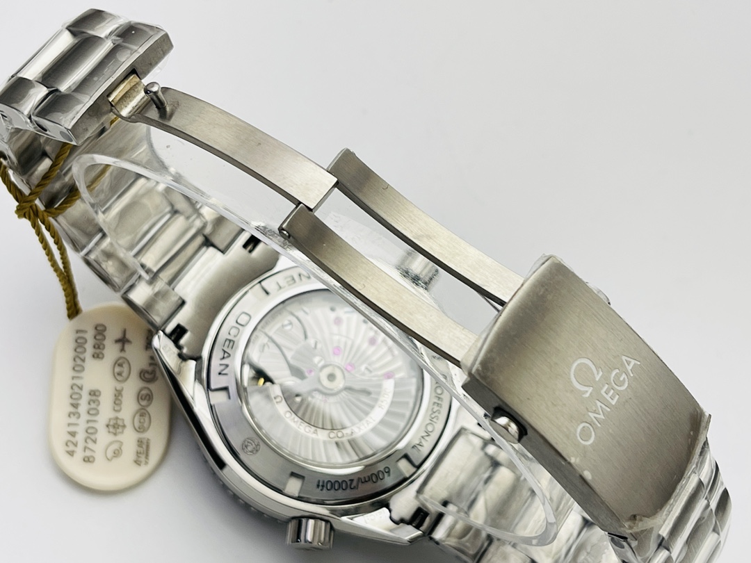 Omega Omega Seamaster Series 600-meter Diving Men's Watch!