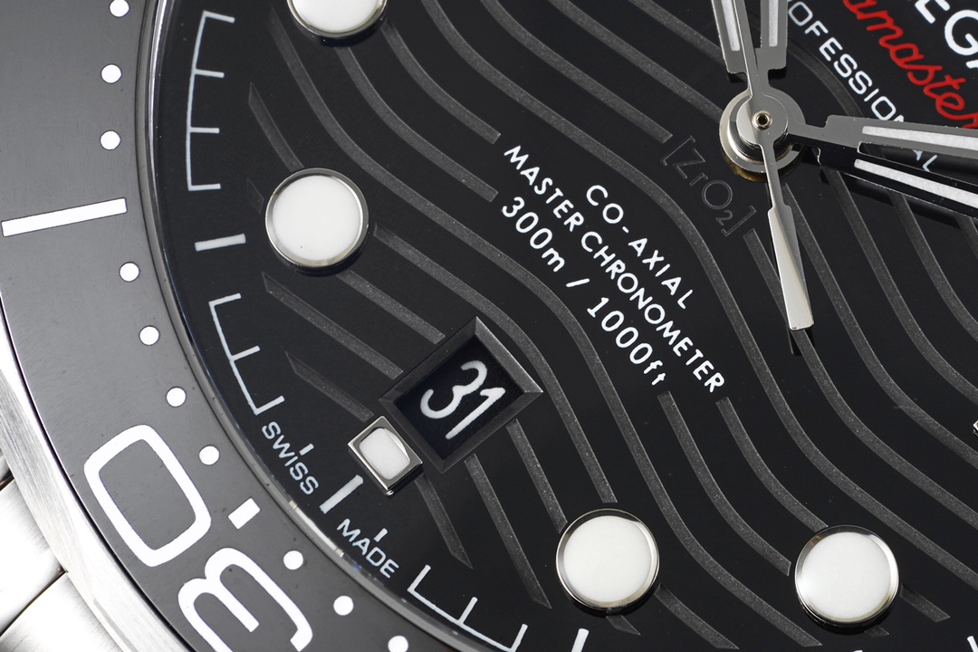 Omega SEAMASTER Seamaster Planet Ocean 300m 300m Coaxial Master Chronometer 42mm