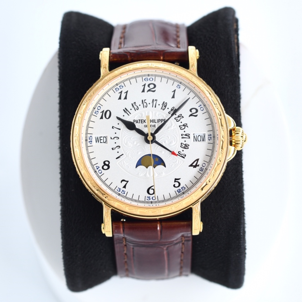 Patek Philippe's classic super complex multi-function 5159 perpetual calendar series watch