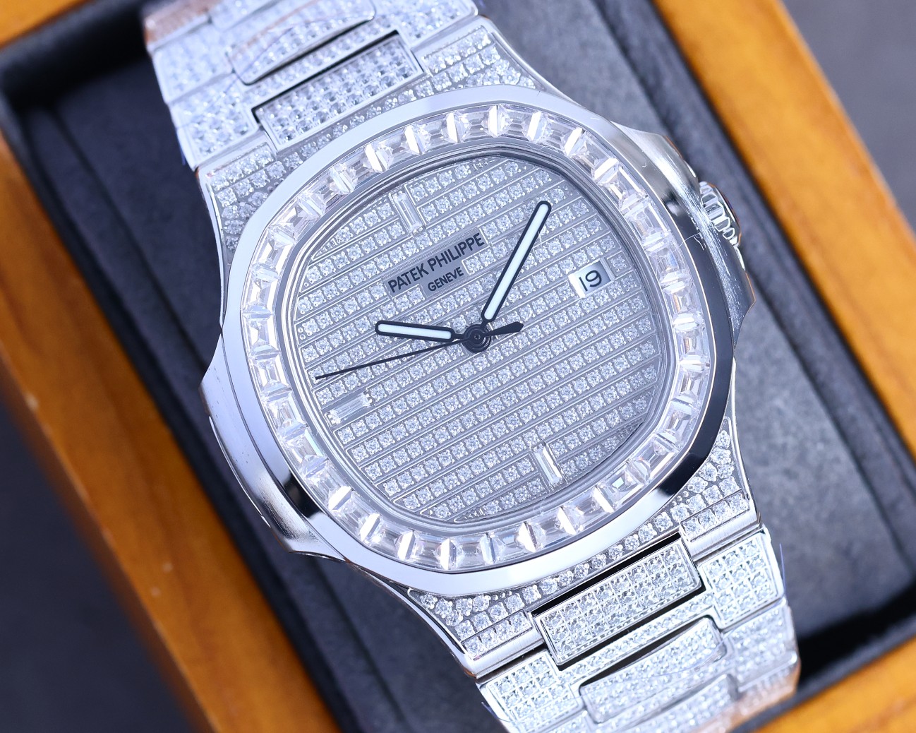 Patek Philippe's king of steel watches, the Nautilus 5711A watch,