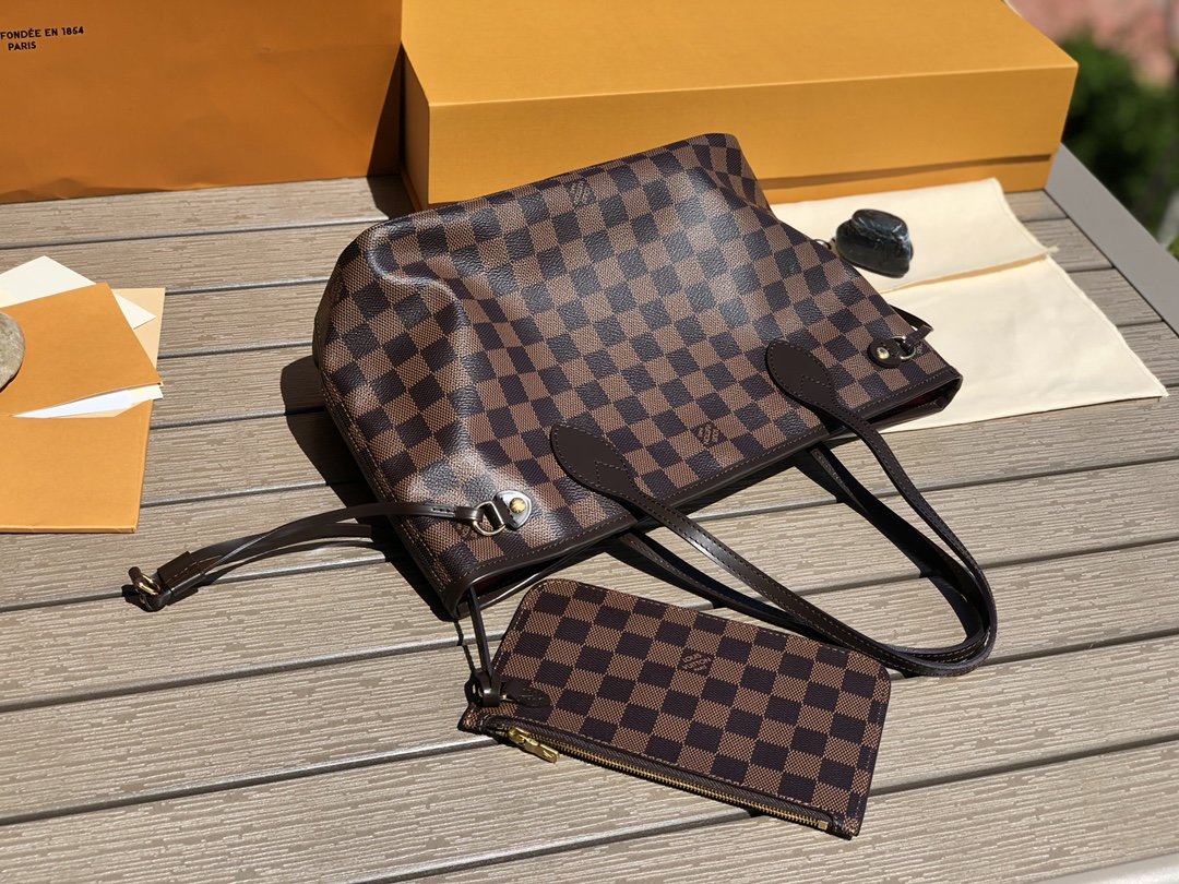LV 164019 bag