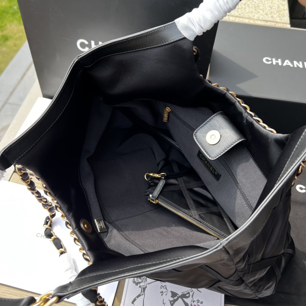 Chanel 165563 Advanced Bag
