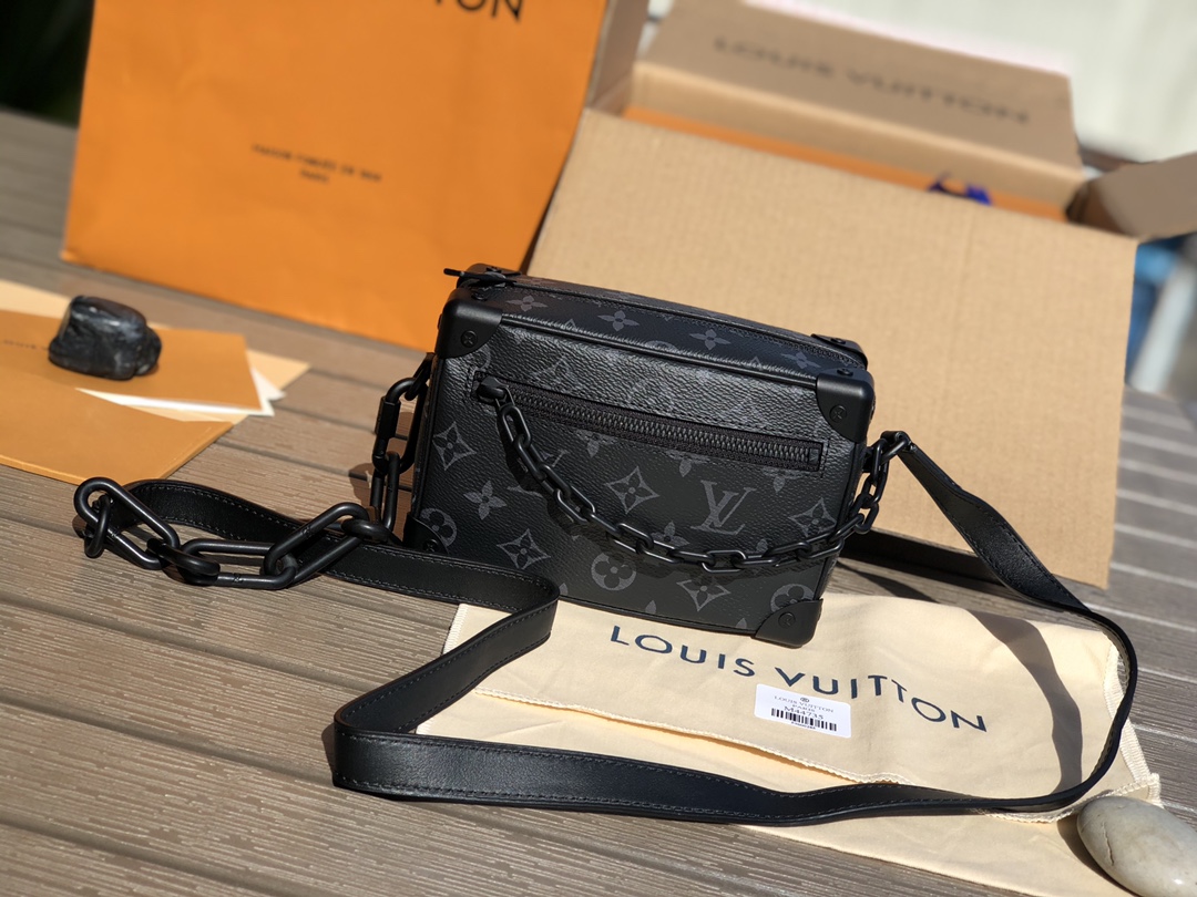 LV164332 bag