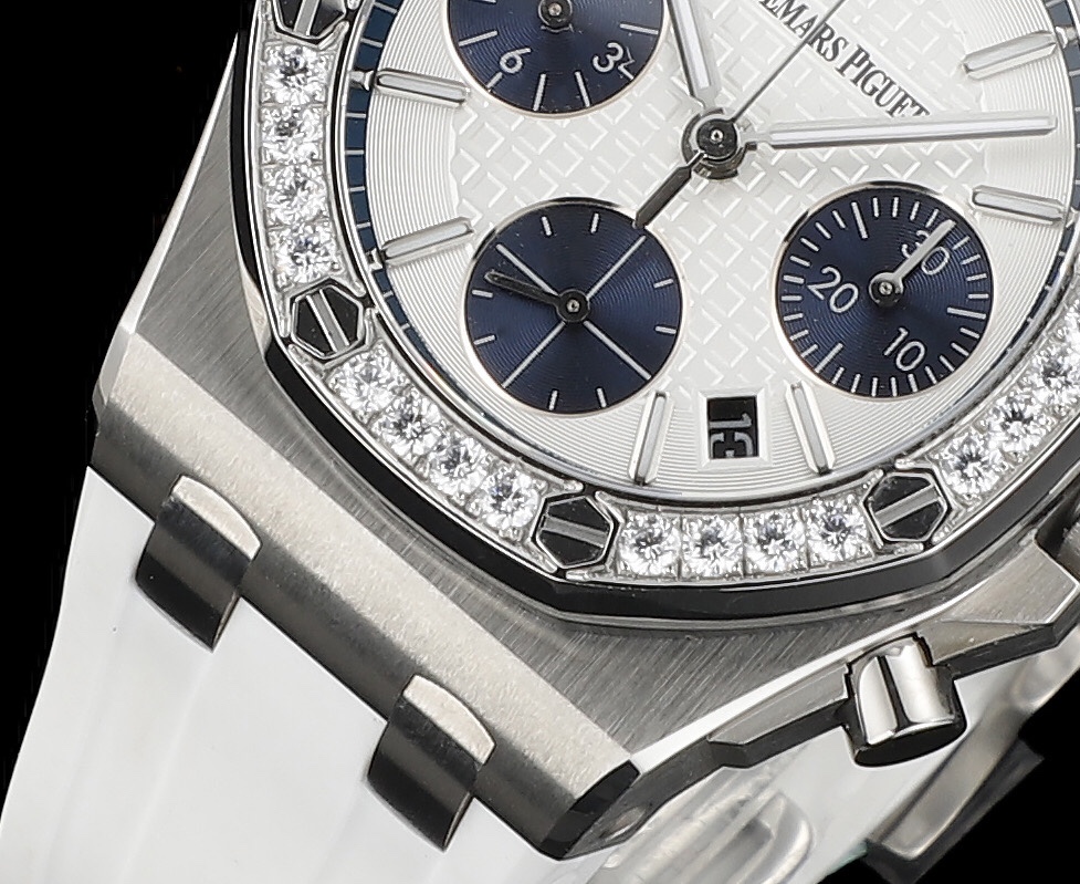 Audemars Piguet Royal Oak Women's Multifunctional Chronograph Mechanical Watch