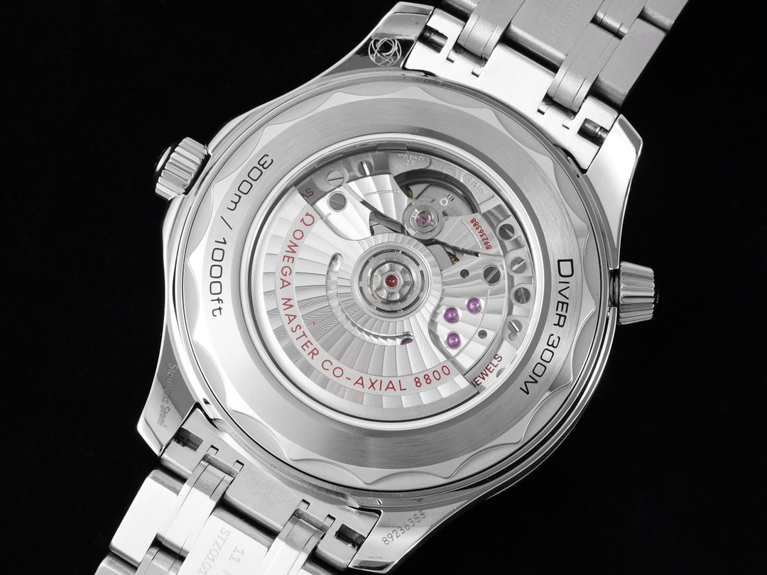 Omega SEAMASTER Seamaster Planet Ocean 210.30.42.20.01.001