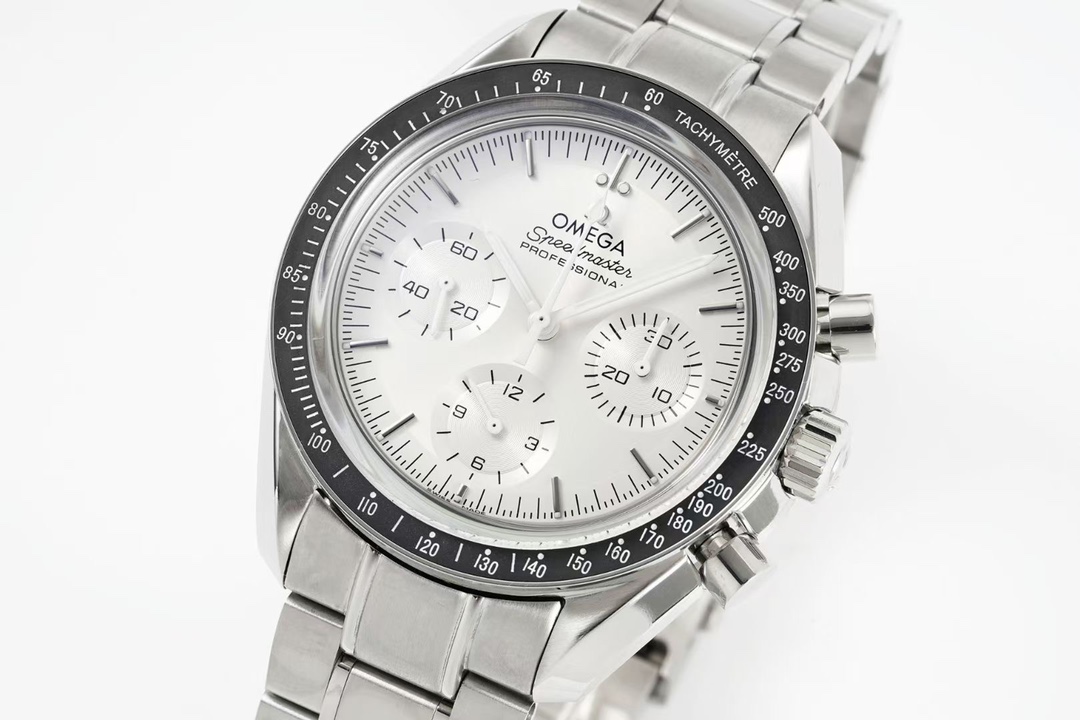 Omega Speedmaster series running seconds chronograph mechanical men's watch