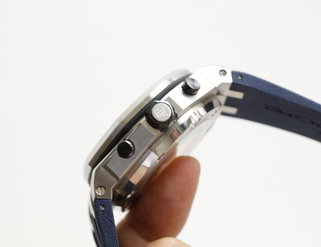 AP Audemars Piguet Royal Oak Series Fruit Watch Model: 26703