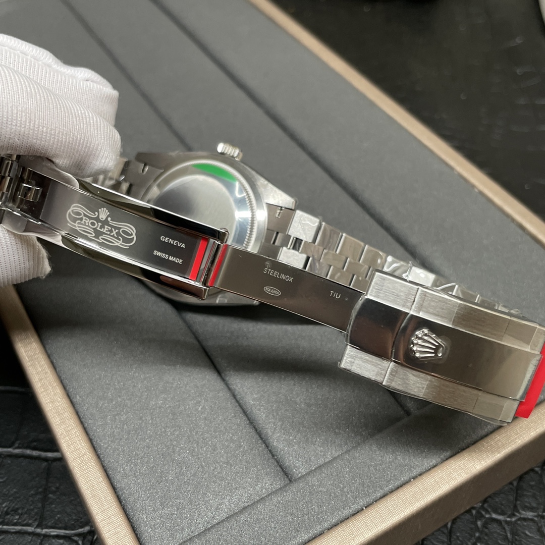 Rolex Women's Datejust 36mm Roman Scale Pink Dial Watch!