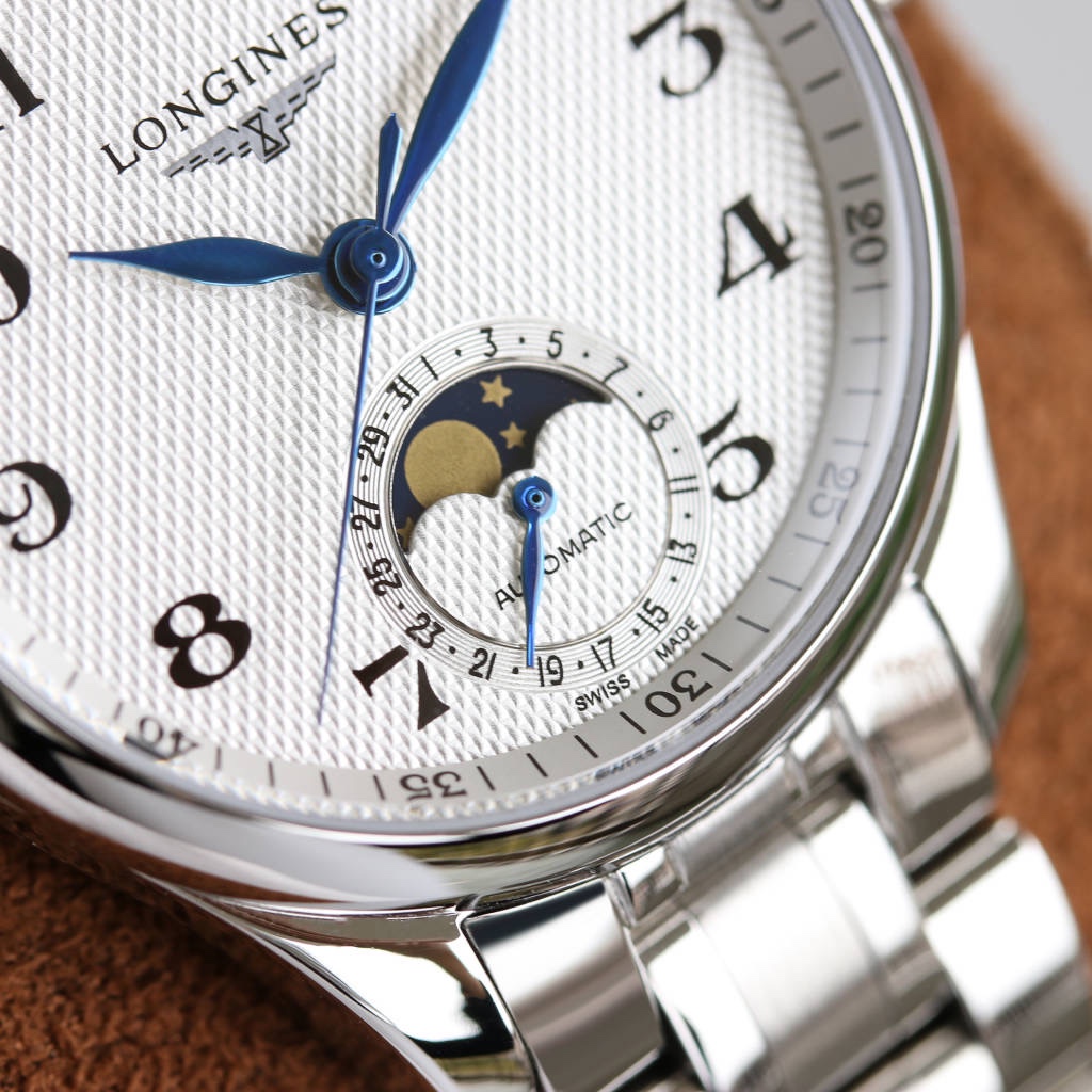Longines' famous women's series L2.409..4.87.4 is simple and elegant,