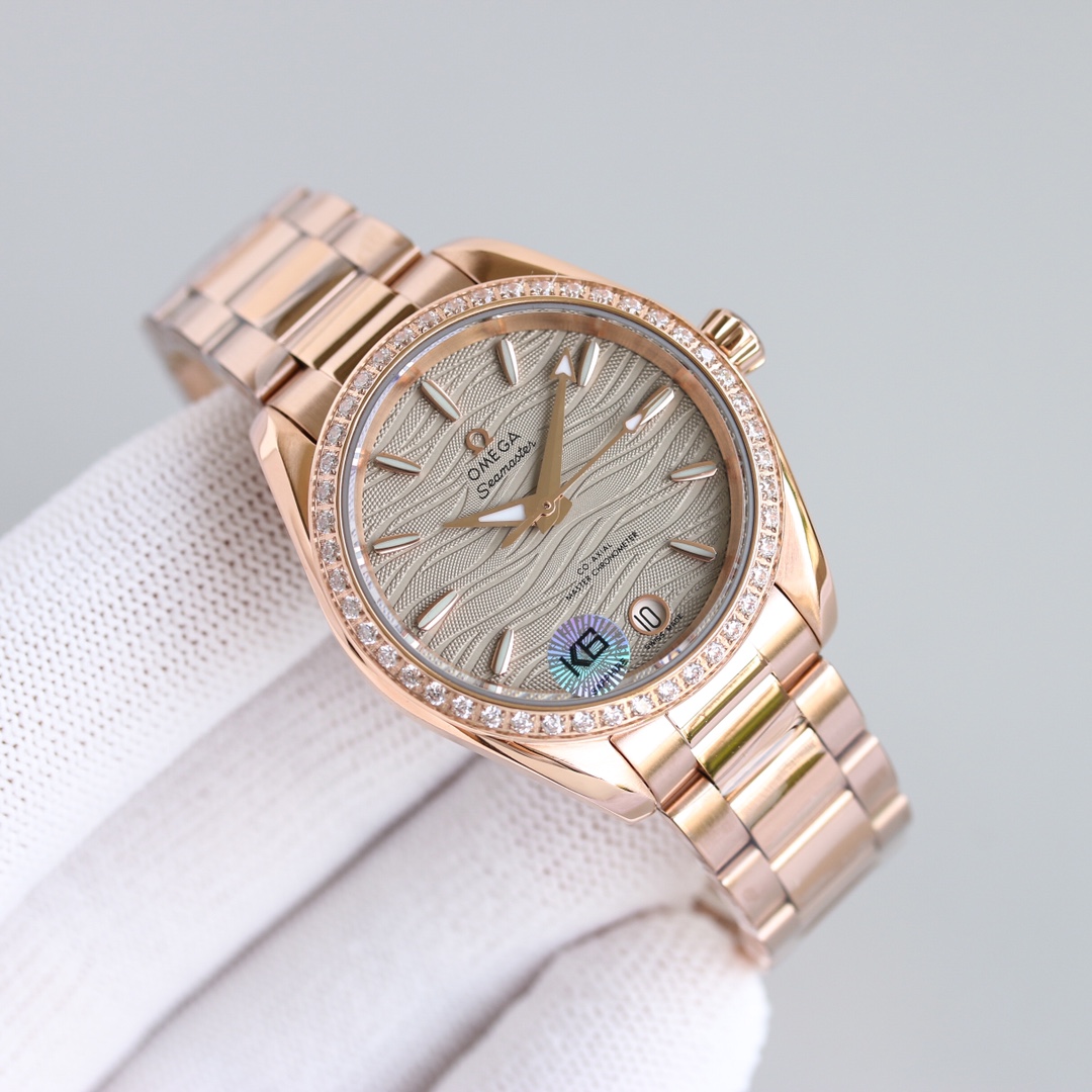 The Omega Seamaster series has a diameter of 34mm.