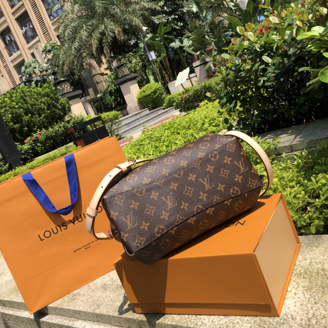 LV164507 bag