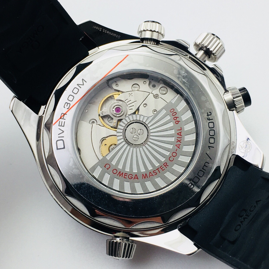 OMEGA's new Seamaster 300M series multi-functional men's watch! Details: