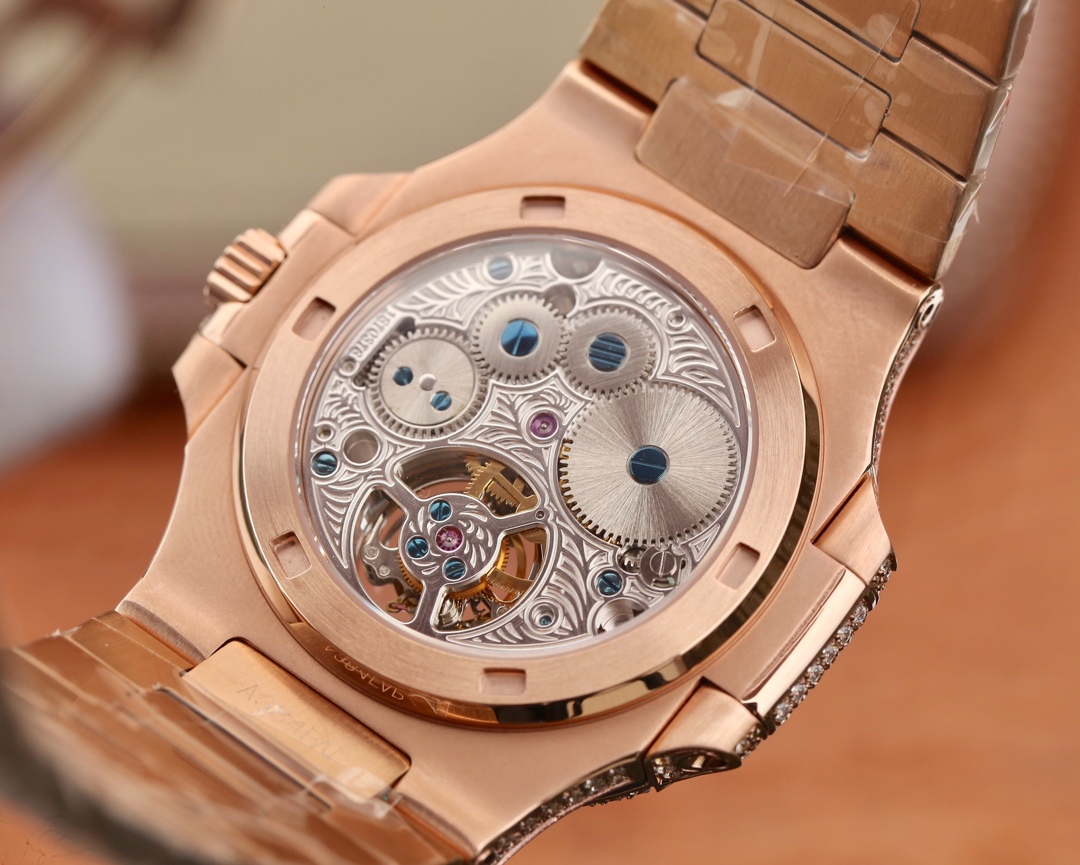 The unique and charming design of the Patek Philippe Starry Tourbillon Watch