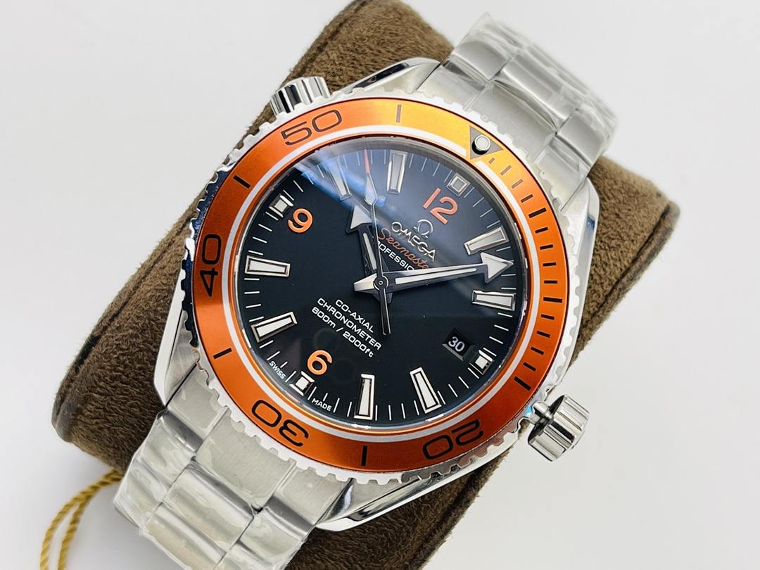 Omega Omega Seamaster Series 600-meter Diving Men's Watch!