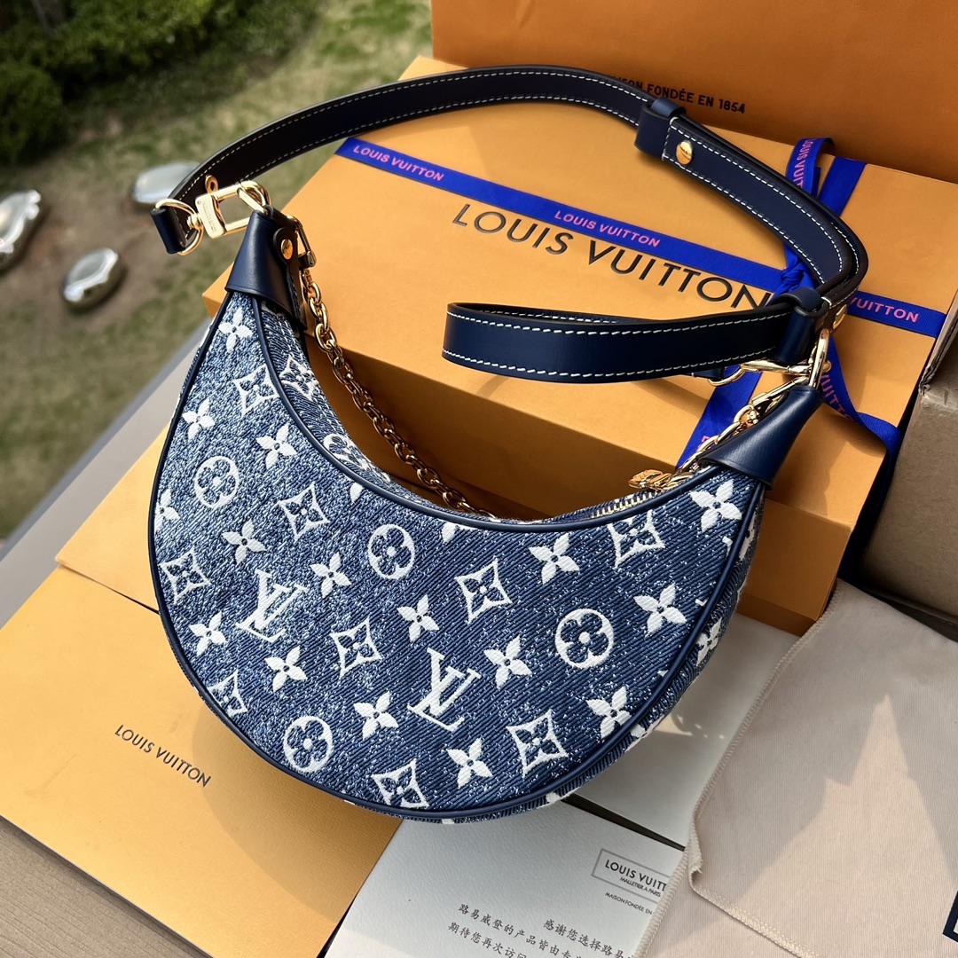 LV164879 denim bag