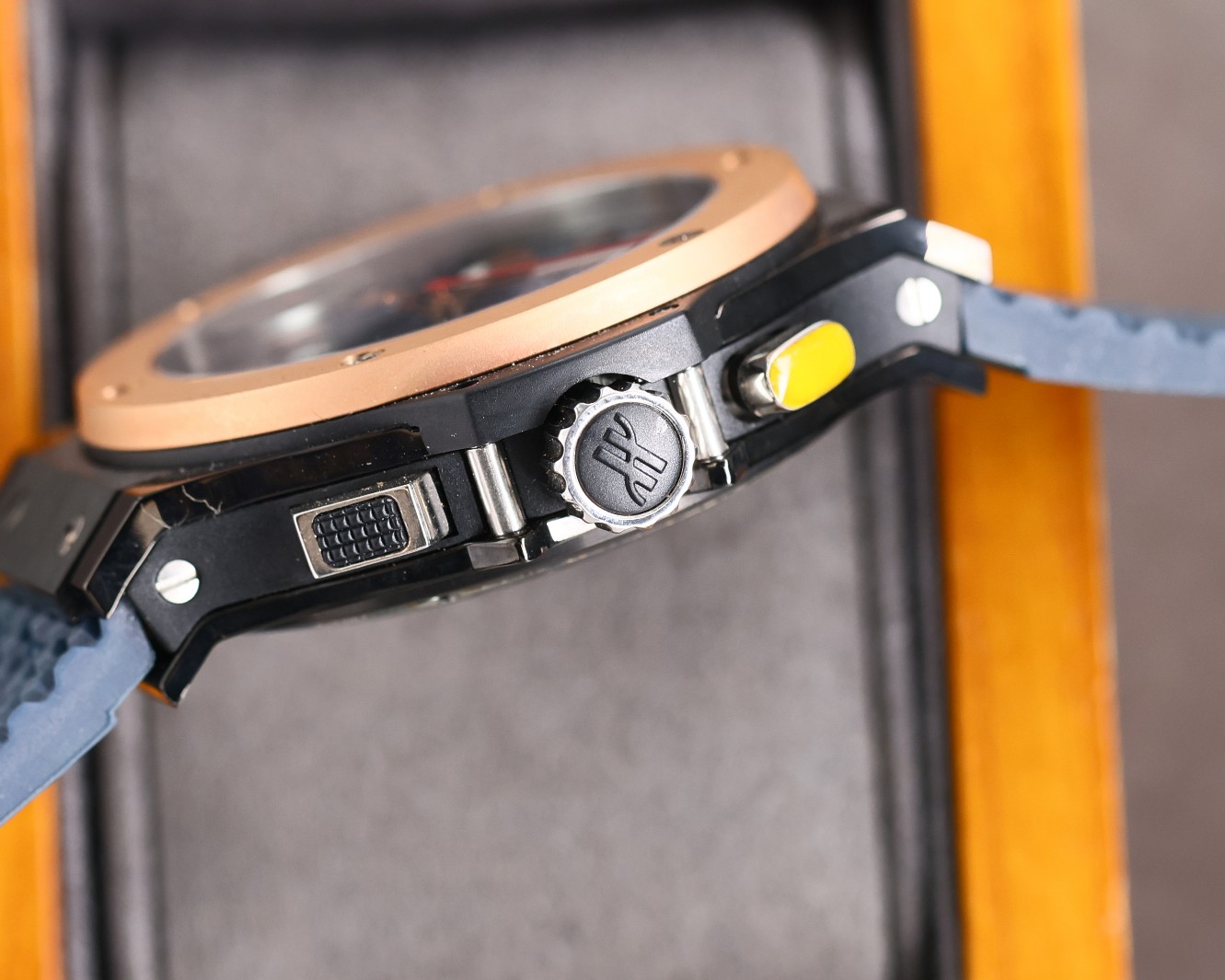 The new HUBLOT BIG BANG soul series MECA-10 watch