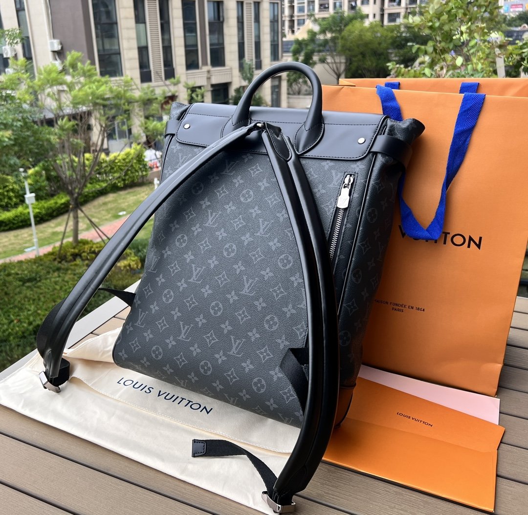 LV164229 travel bag