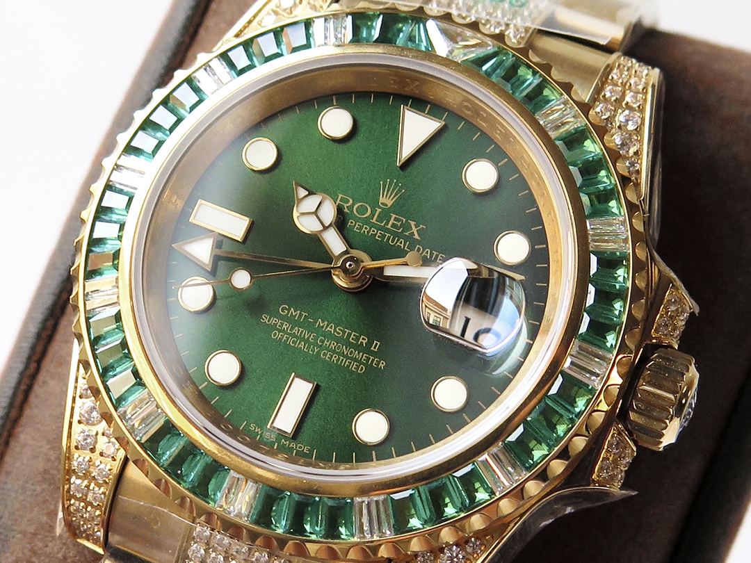 Rolex Greenwich II Custom Edition 116758 SA-78208 Diamond Pavé
