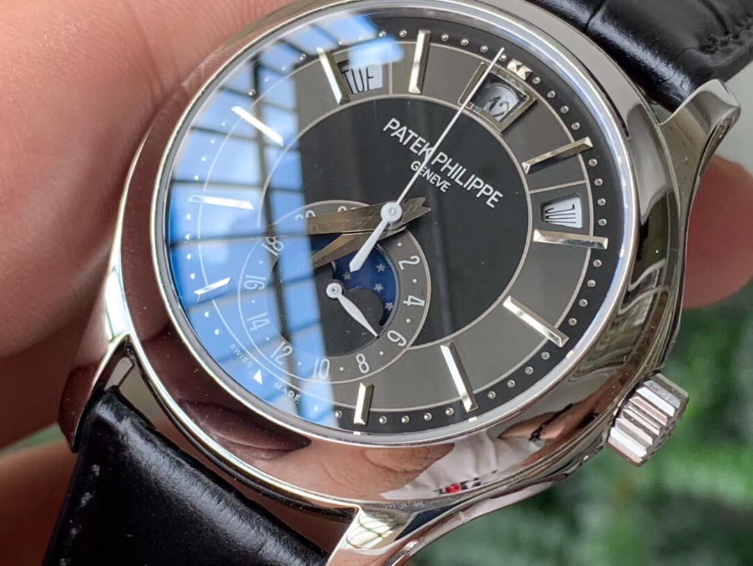 Patek Philippe Patek Philippe 5205G-013 watch