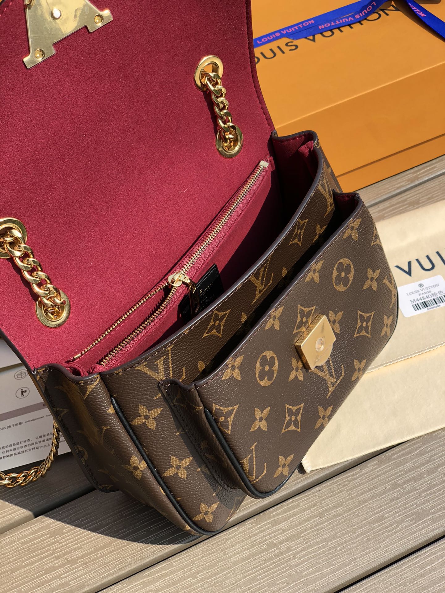 LV164653 bag