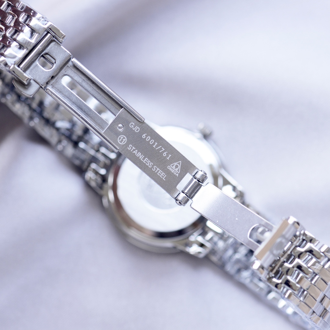 The new Omega De Ville ladies watch!