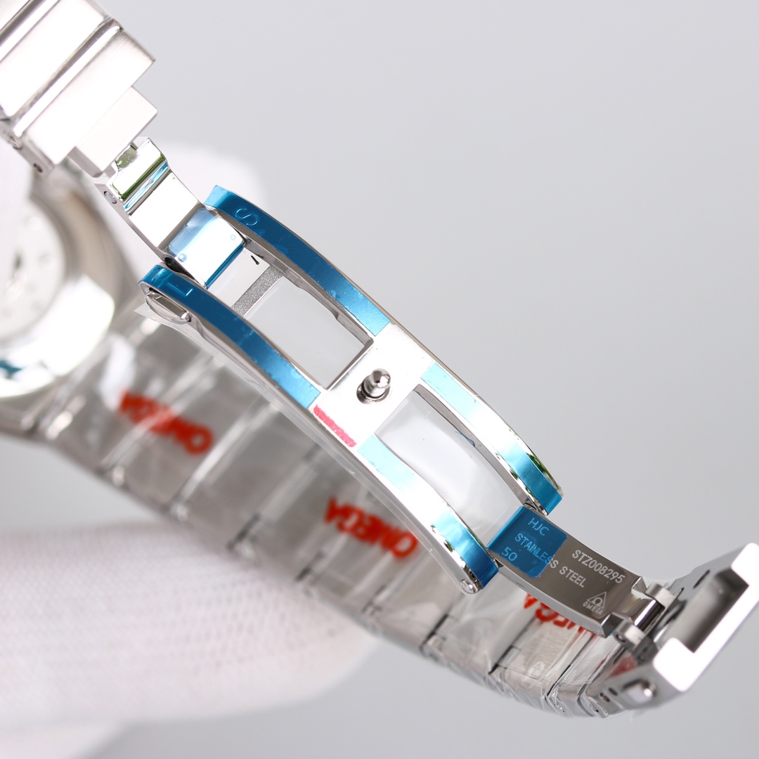 Omega women's Constellation Series 28mm quartz watch,