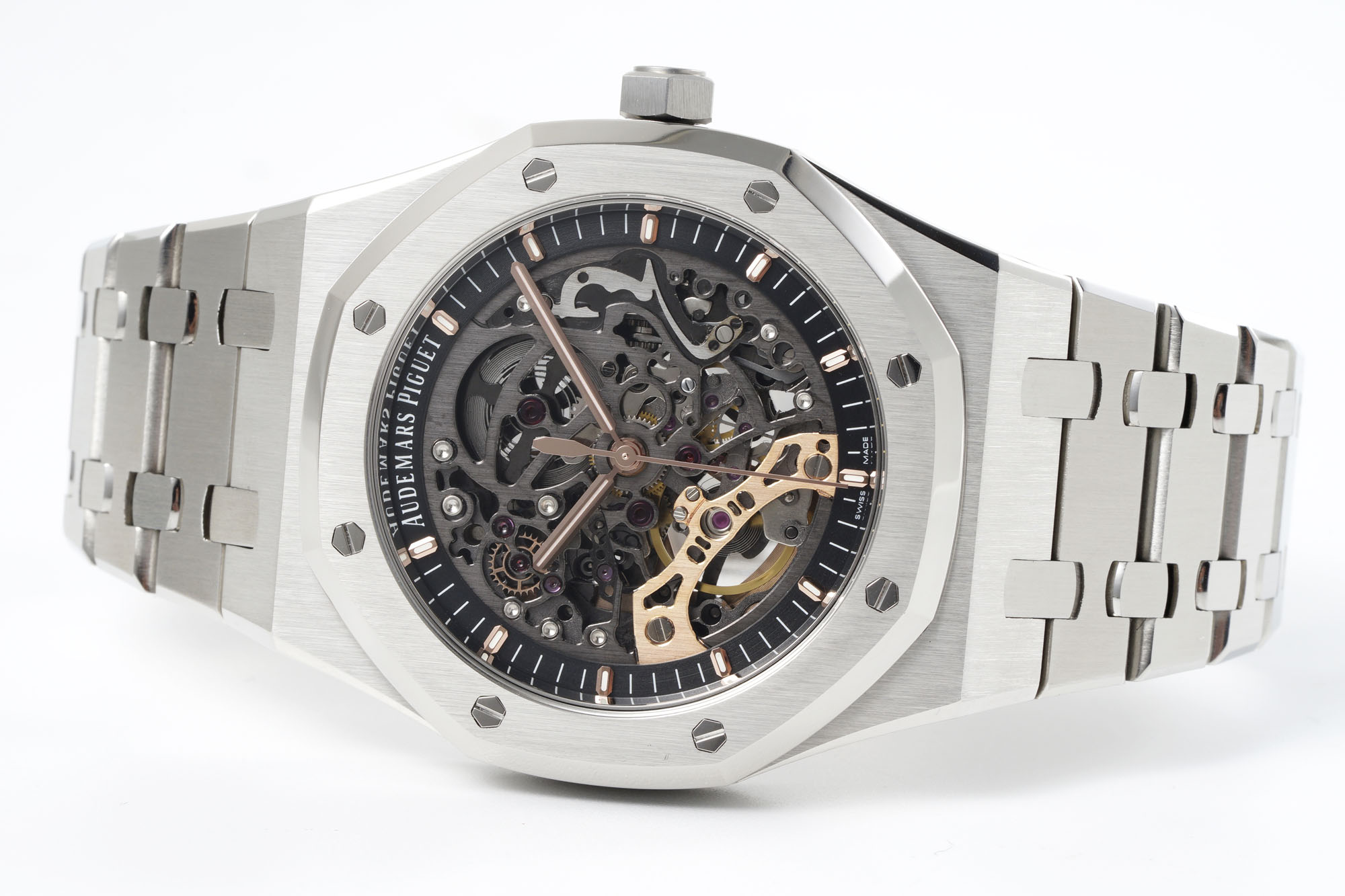 Audemars Piguet Royal Oak Offshore 15407ST.OO.1220ST.01 men's mechanical watch