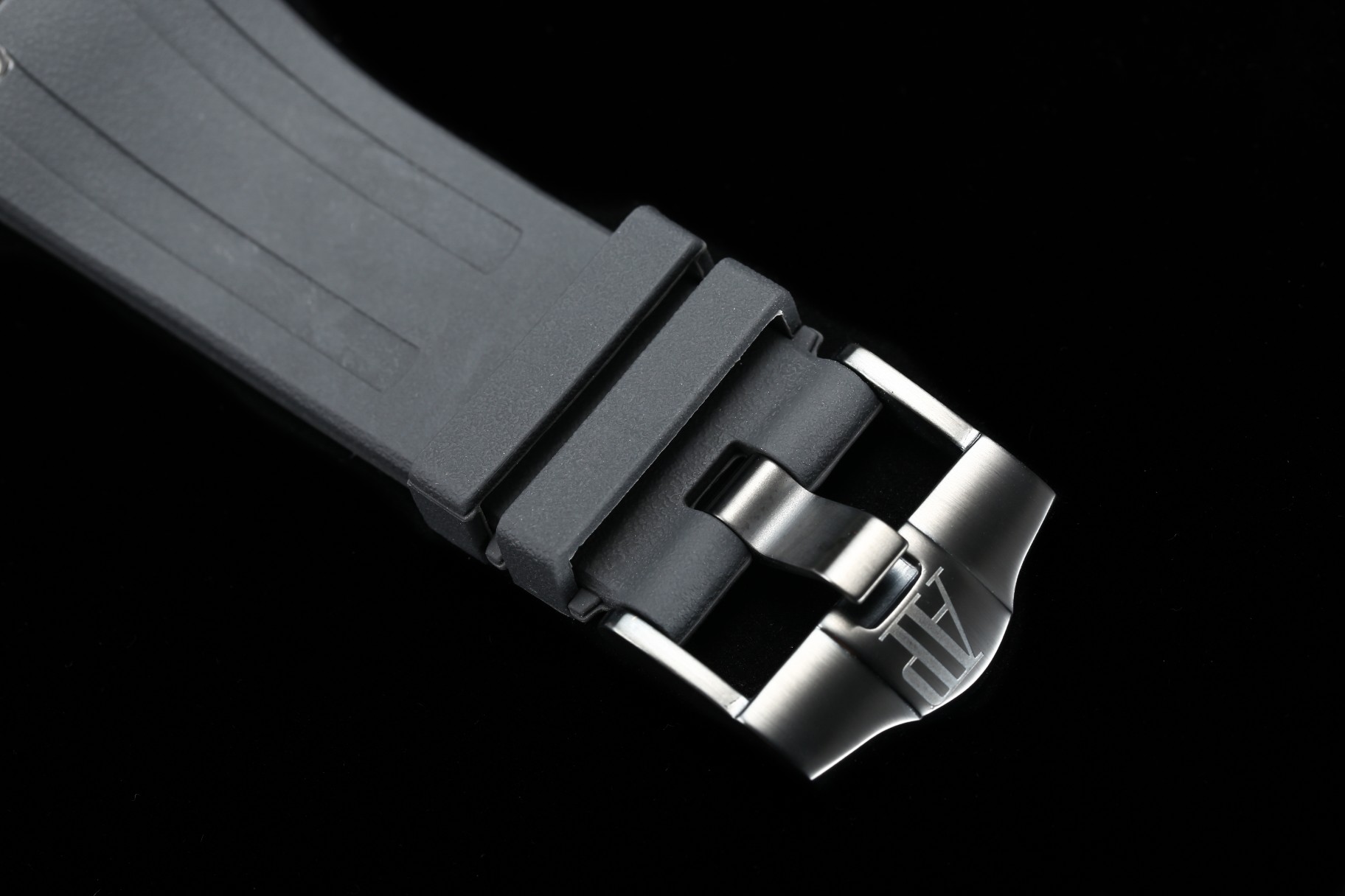 Audemars Piguet steel watch size 42MMX14.1MM!