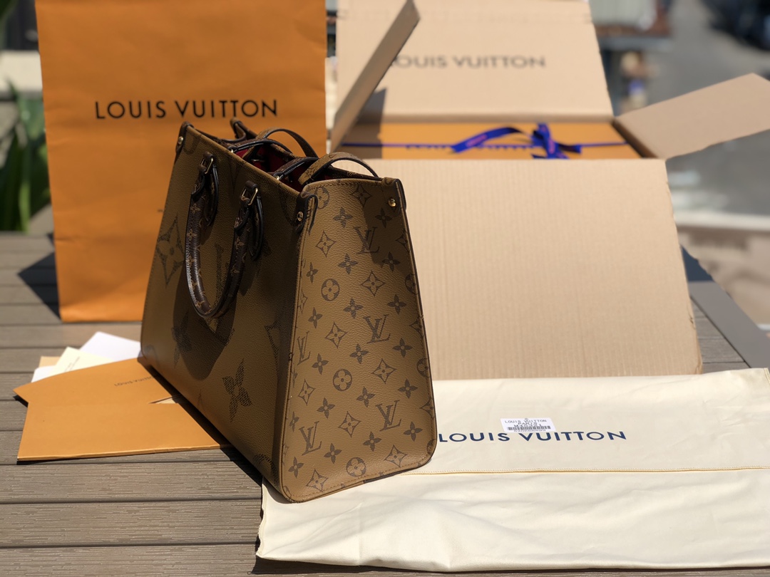 LV 164075 bag style