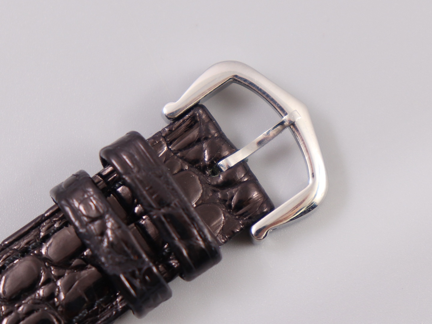 Cartier cheetah watch size: 27 x 37 mm, 22*30 mm,