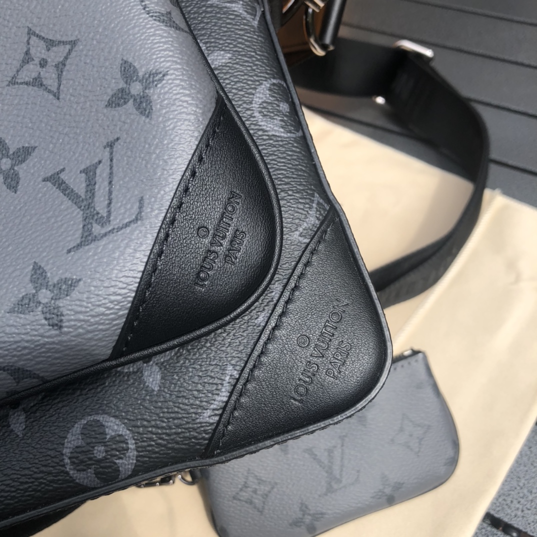 LV164365 men's bag