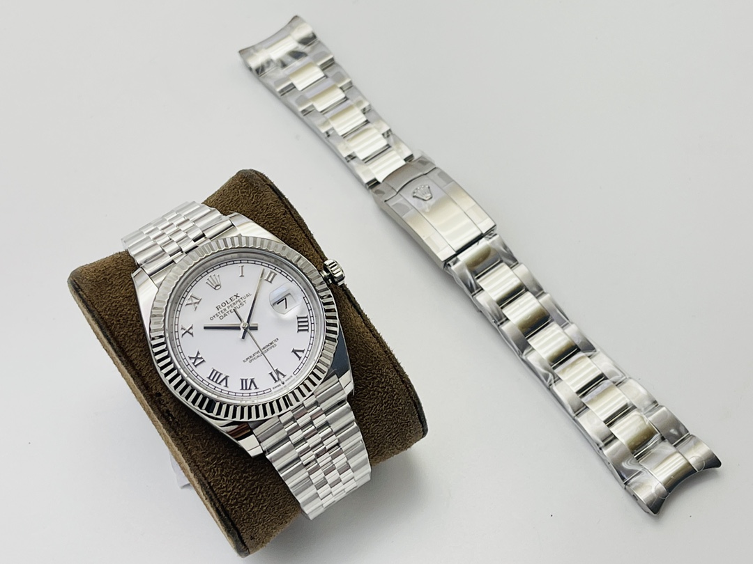 Rolex Datejust 126284 White Dial Watch