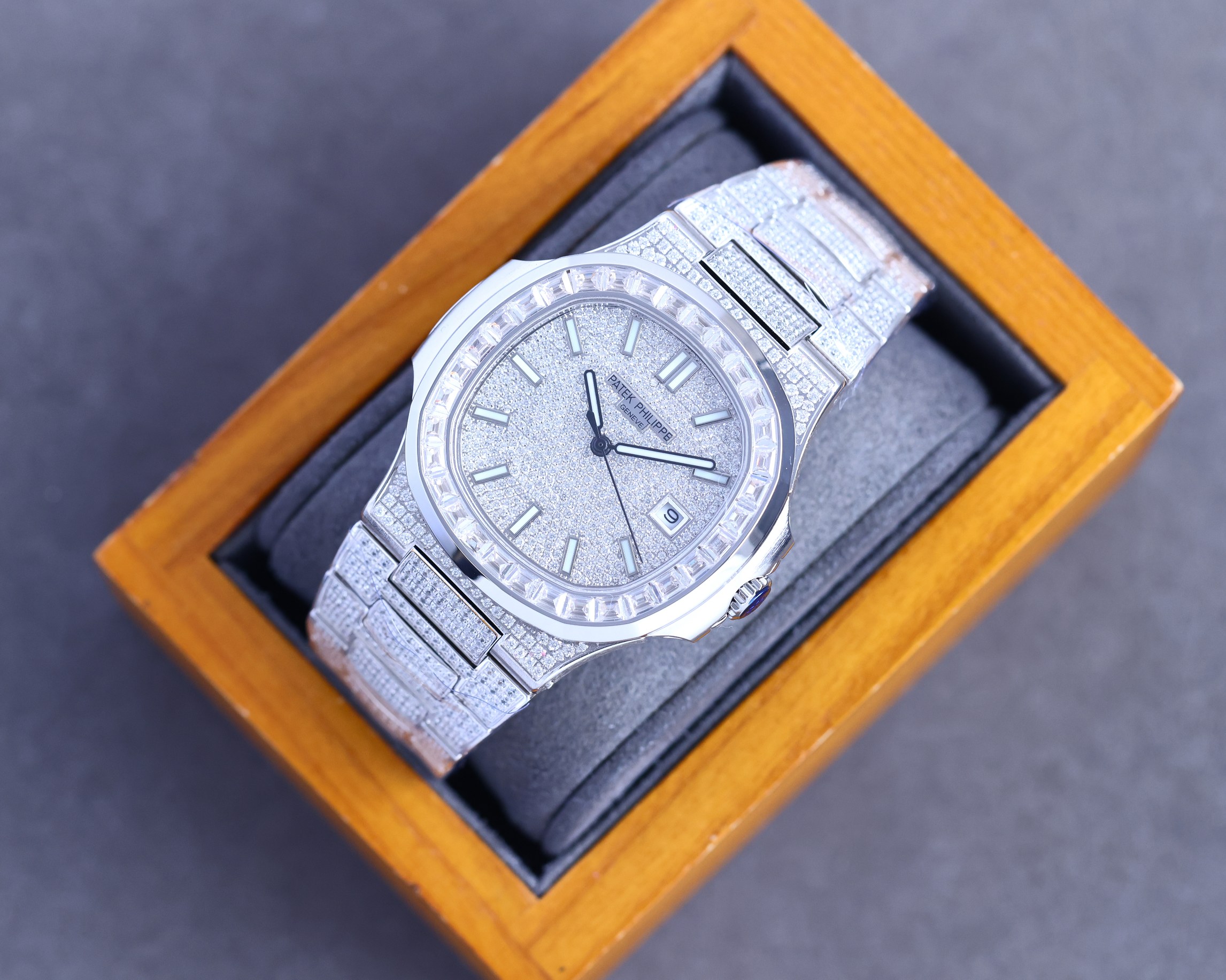 Patek Philippe's king of steel watches, the Nautilus 5711A watch,