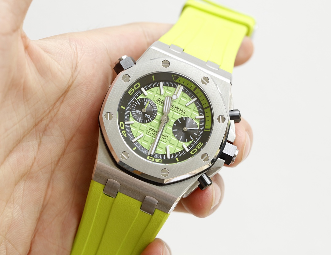 AP Audemars Piguet Royal Oak Series Fruit Watch Model: 26703
