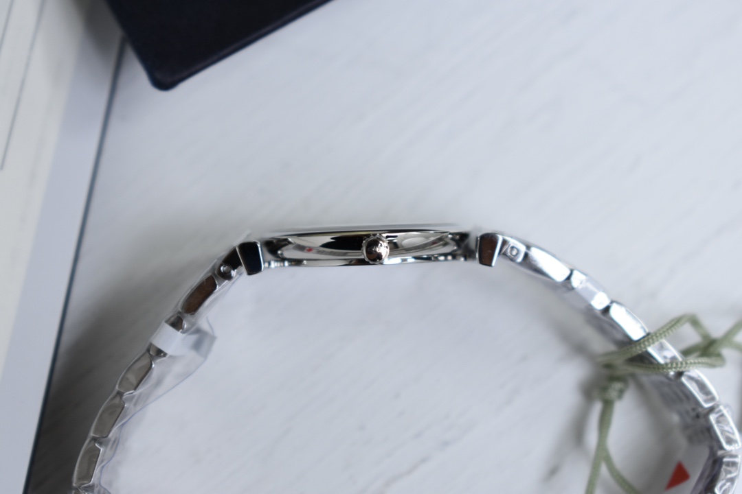 Longines Garland series - casual and fashionable women's quartz watch,