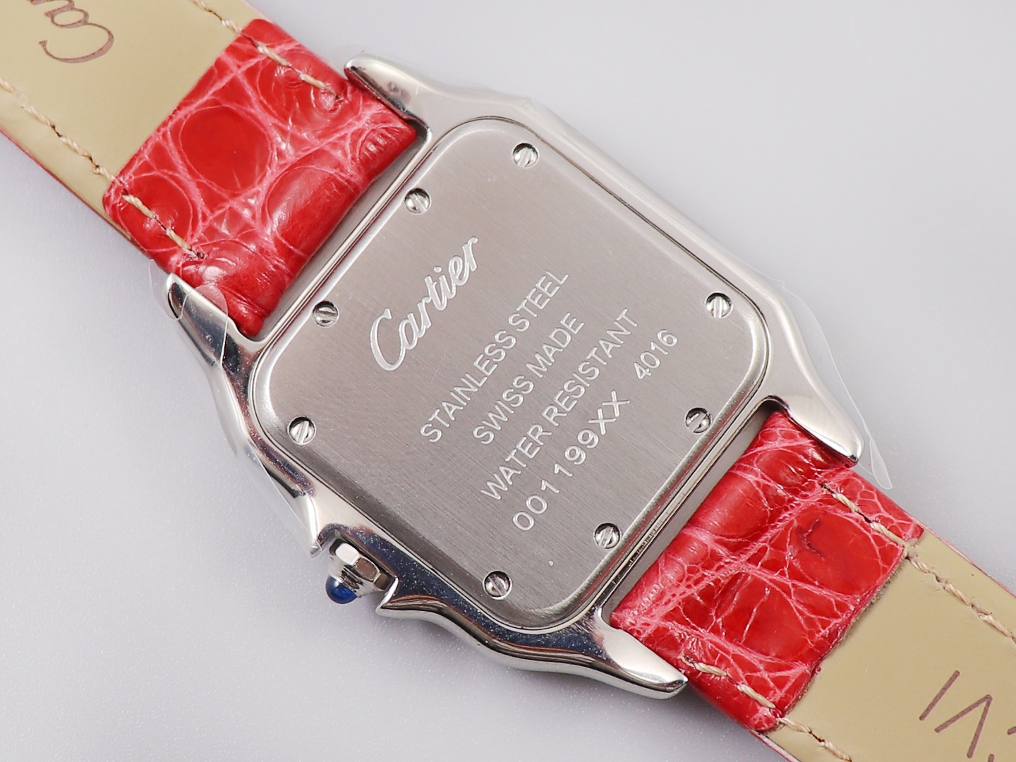 Cartier cheetah watch size: 27 x 37 mm, 22*30 mm,