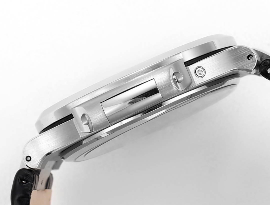 Patek Philippe 5712GR 