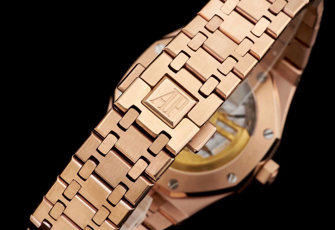 Audemars Piguet Royal Oak 15500V2 version