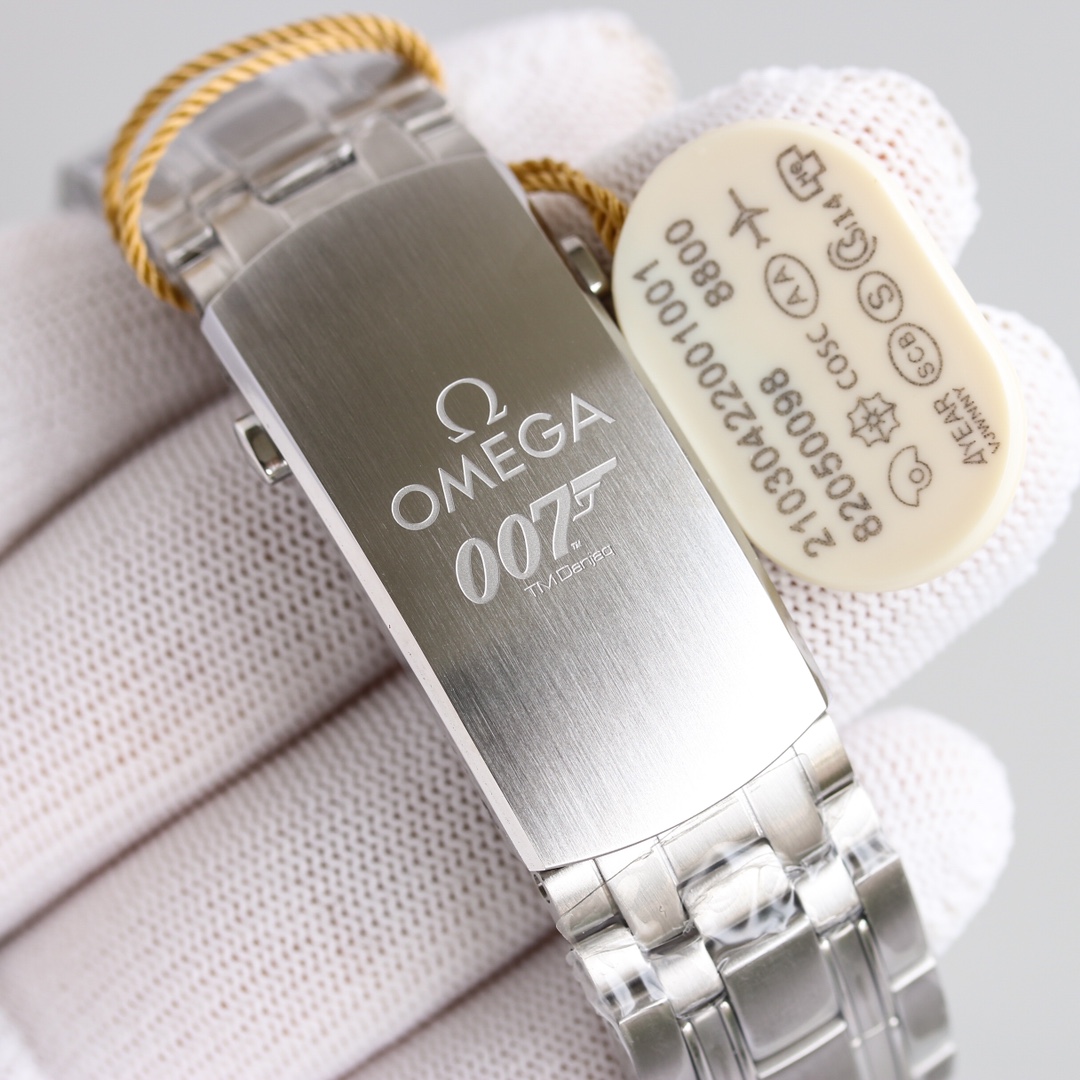 Omega Seamaster 300M 