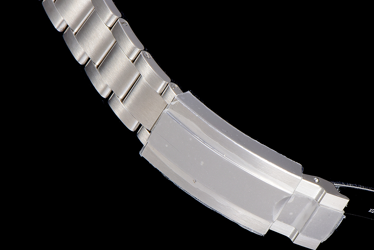 The Heavenly Soldier in the Magical Change Rolex! The fully hollowed out Submariner, the RM027 in Rolex